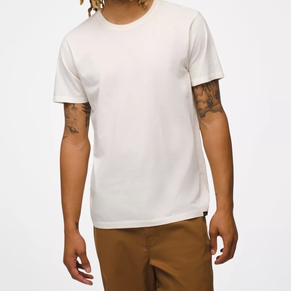 EVERYDAY SHORT SLEEVE TEE - S